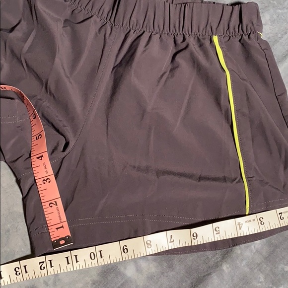 💚 3 for $15 💚 - Under Armour Semi Fitted Heat Gear Shorts size Small - Picture 5 of 16